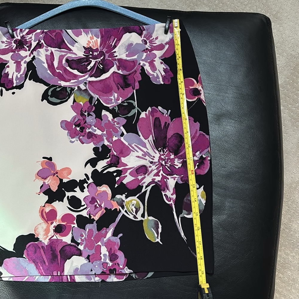 White House Black Market Floral Pencil Skirt Size 6 - Picture 4 of 4